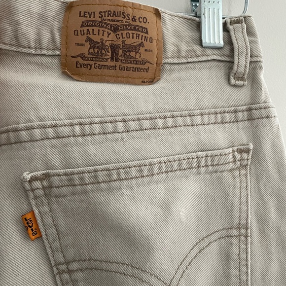 Vintage Beige Levi’s Jeans - Picture 1 of 5